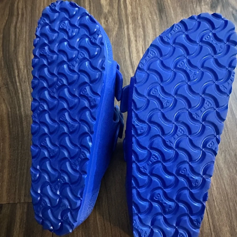 Birkenstock women’s Bright Blue Sandals - Picture 4 of 4